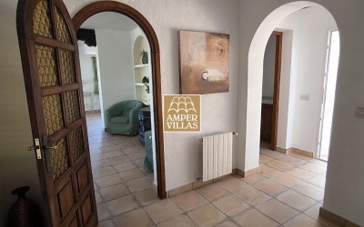 Beautiful and spacious Mediterranean villa with large terraces.